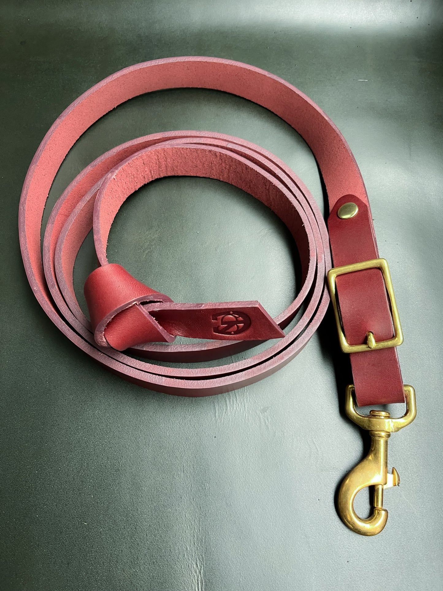 Burgundy Leather Horse Lead Shank with Gold-Plated Chain & Brass Clip – Dual Attachment Lead Rope