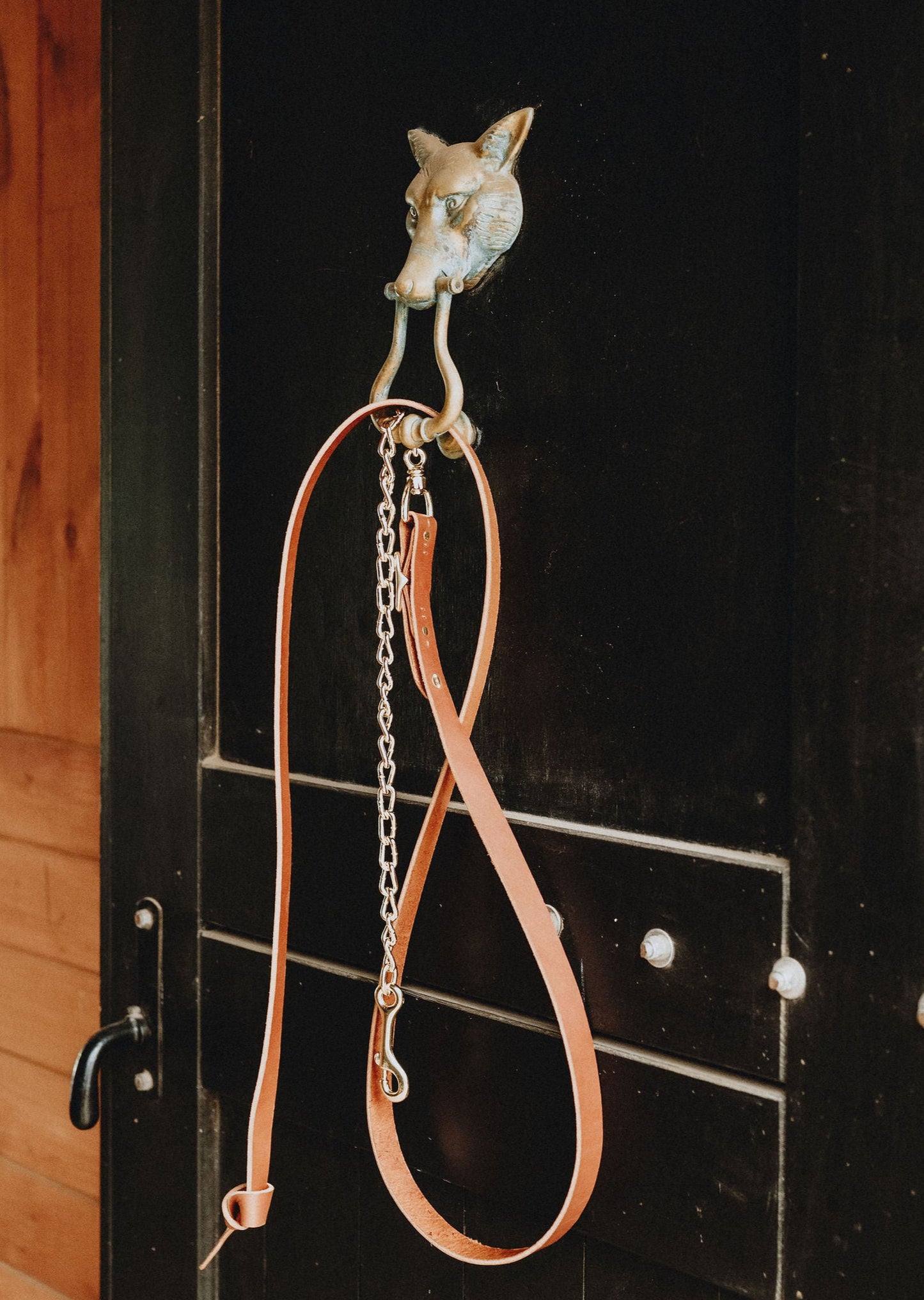 Cognac Leather Horse Lead Shank with Gold-Plated Chain & Brass Clip – Dual Attachment Lead Rope