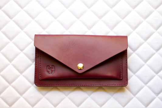 Burgundy Leather Belt Bag – Equestrian Phone Holder for Riding & Everyday Wear