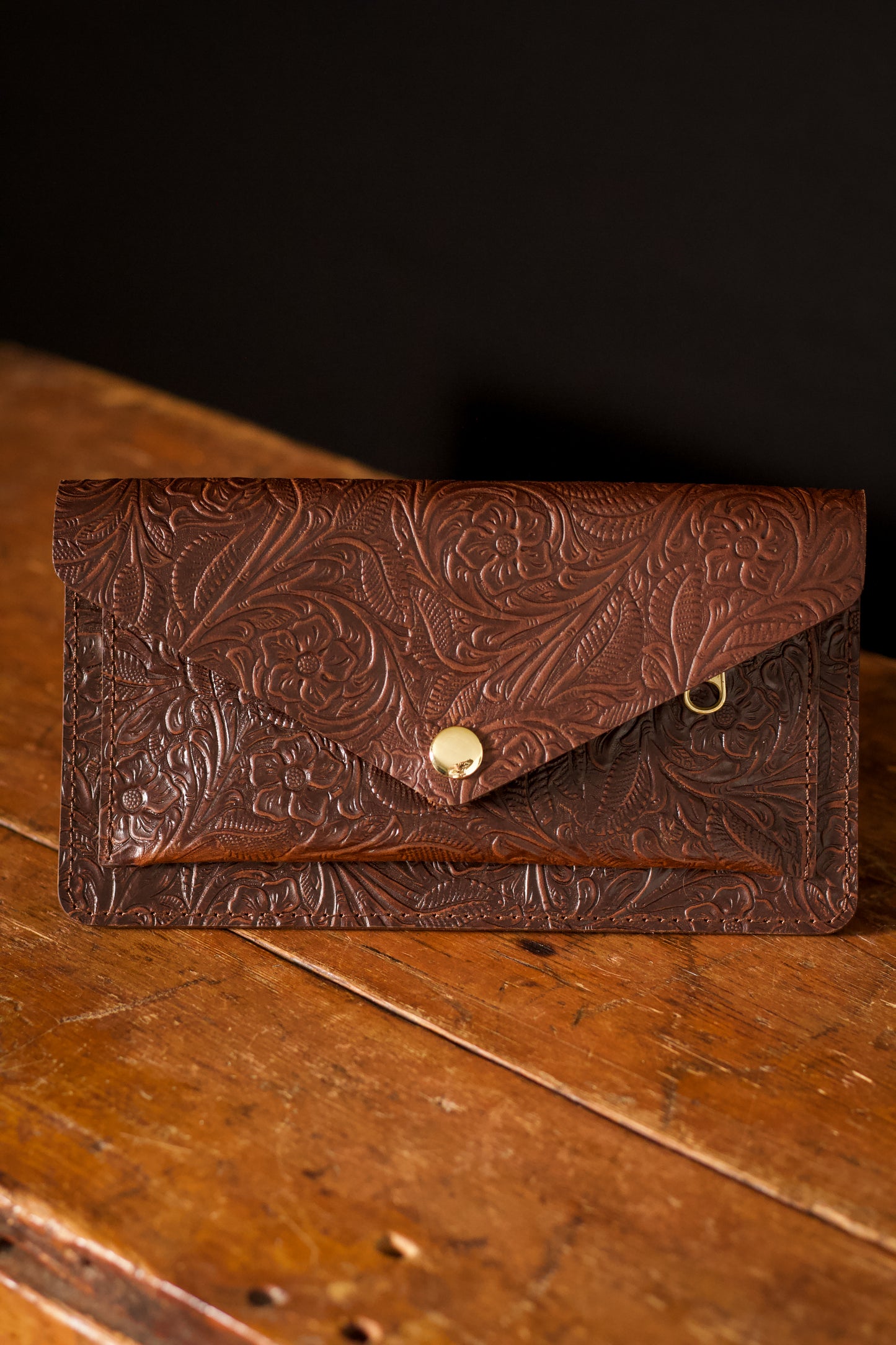 Brown Floral Leather Belt Bag – Equestrian Phone Holder for Riding & Everyday Wear